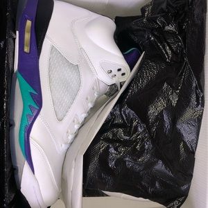Air Jordan Retro 5 Grape